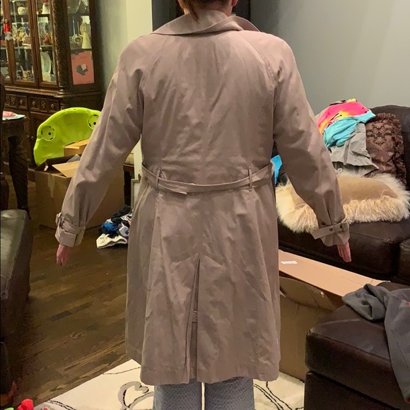 Jones of New York trench coat - Picture 2 of 4